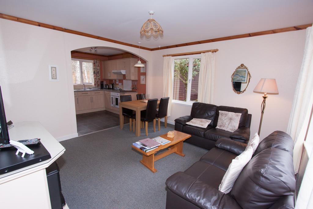 Tullochwood Lodges Forres Extérieur photo